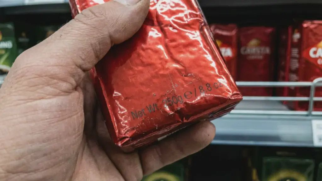 Gevalia filtrovaná káva trvale zmenšuje velikost balení v obchodech po extrémní globální kávové krizi.